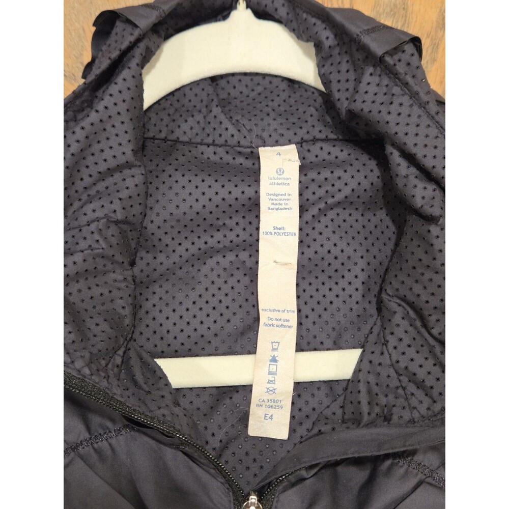 Lululemon Run Inspire Jacket Womens 4 Black Ruched Windbreaker Hooded Running - Picture 3 of 7